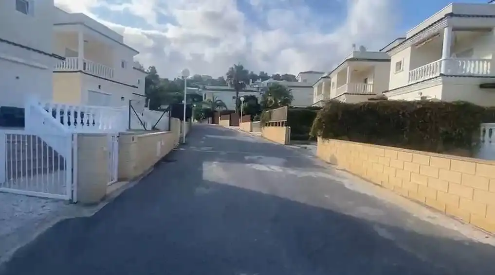 Xalet amb terrassa de lloguer a Pueblo Español - Coveta Fumá, imagen 2