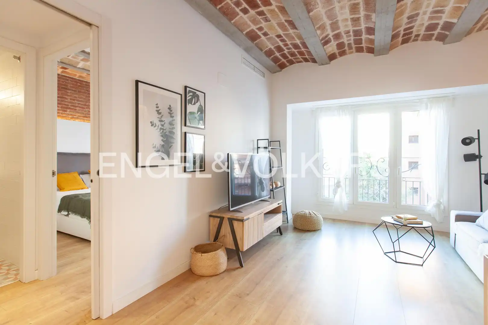 Wohnzimmer von Wohnung zum Verkauf in Barcelona mit Klimaanlage, Heizung und Privatgarten