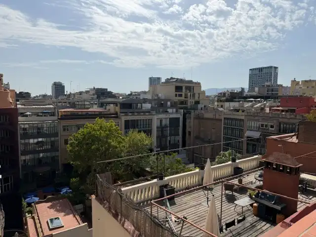 Vista exterior de Piso de alquiler en Barcelona con Aire acondicionado, Parquet y Terraza