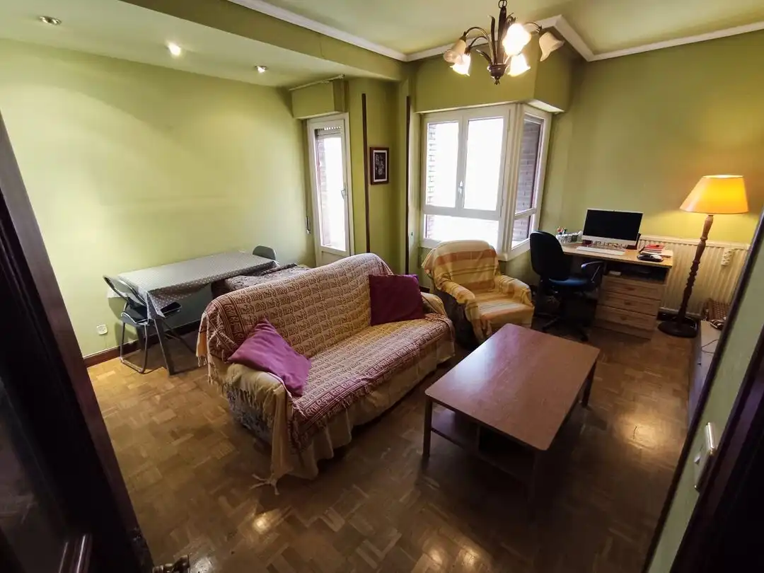 Sala d'estar de Pis en venda en Vitoria - Gasteiz amb Calefacció, Terrassa i Traster