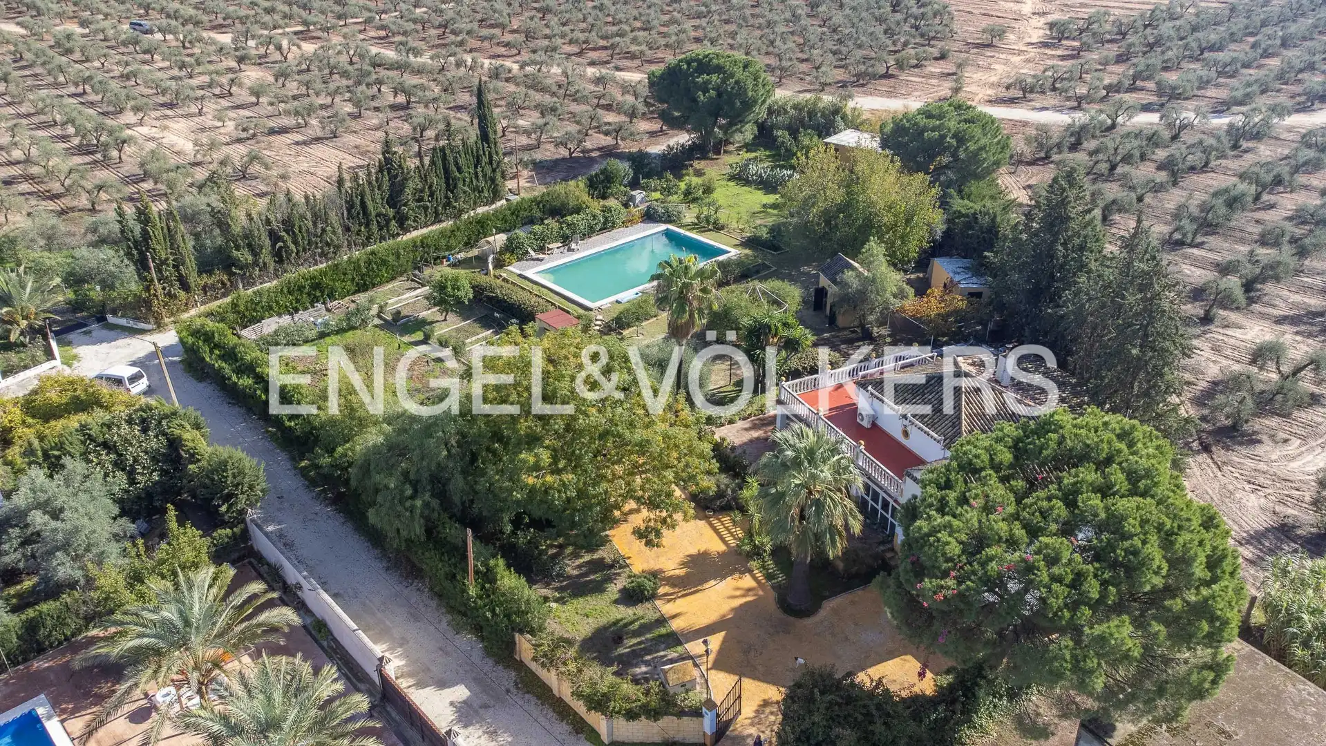 Houses for sale in Morón de la Frontera  with Air Conditioner, Heating and Private garden