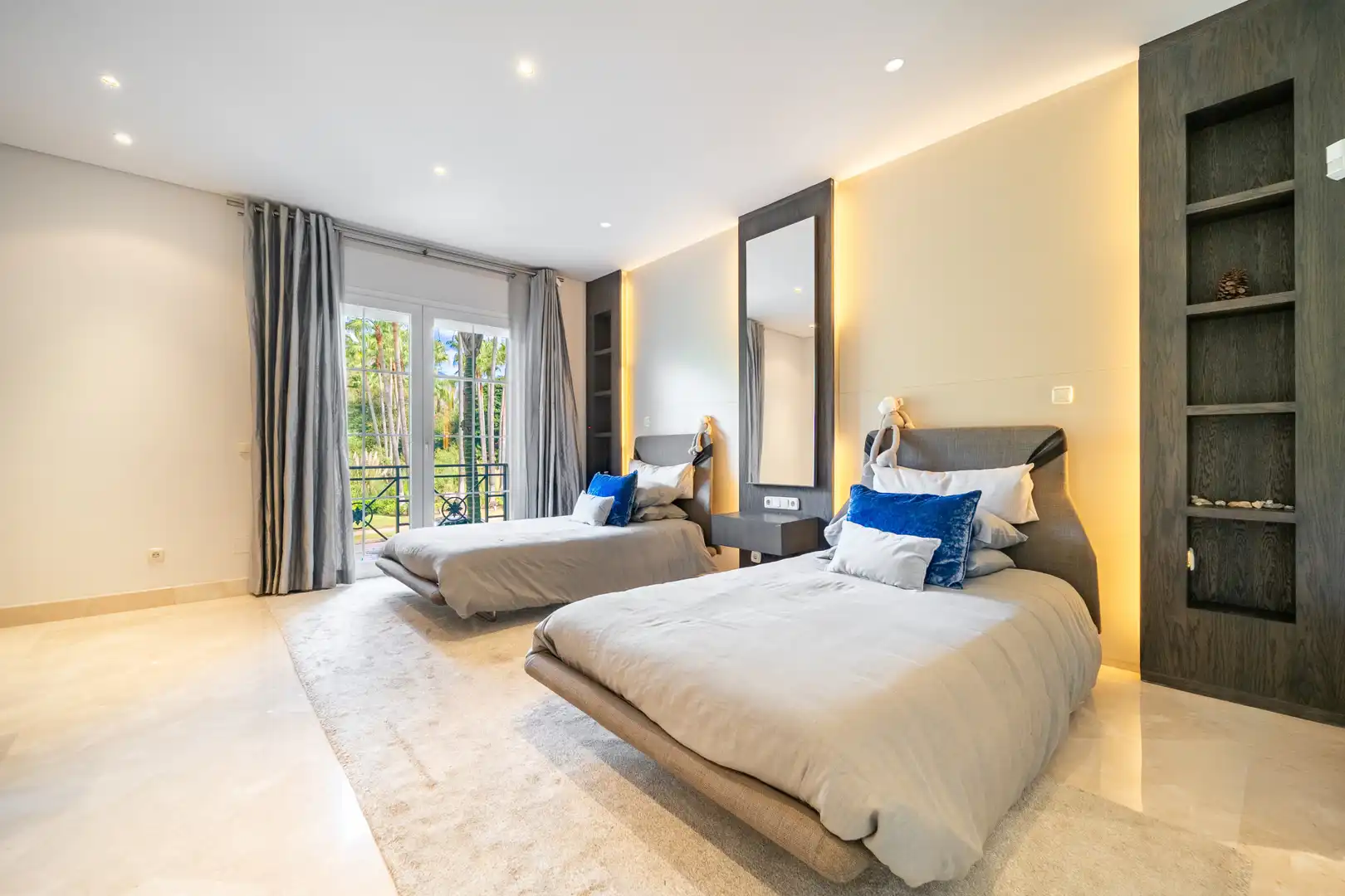 Dormitori de Apartament en venda en Marbella amb Aire condicionat, Calefacció i Terrassa