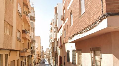 Foto 2 de Piso en venta en Calle Cucarro, Plaza de Toros - Santa Rita, Almería Capital