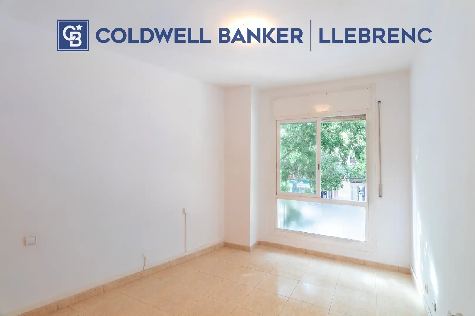 Exterior view of Flat for sale in Barcelona  with Air Conditioner, Heating and Parquet flooring