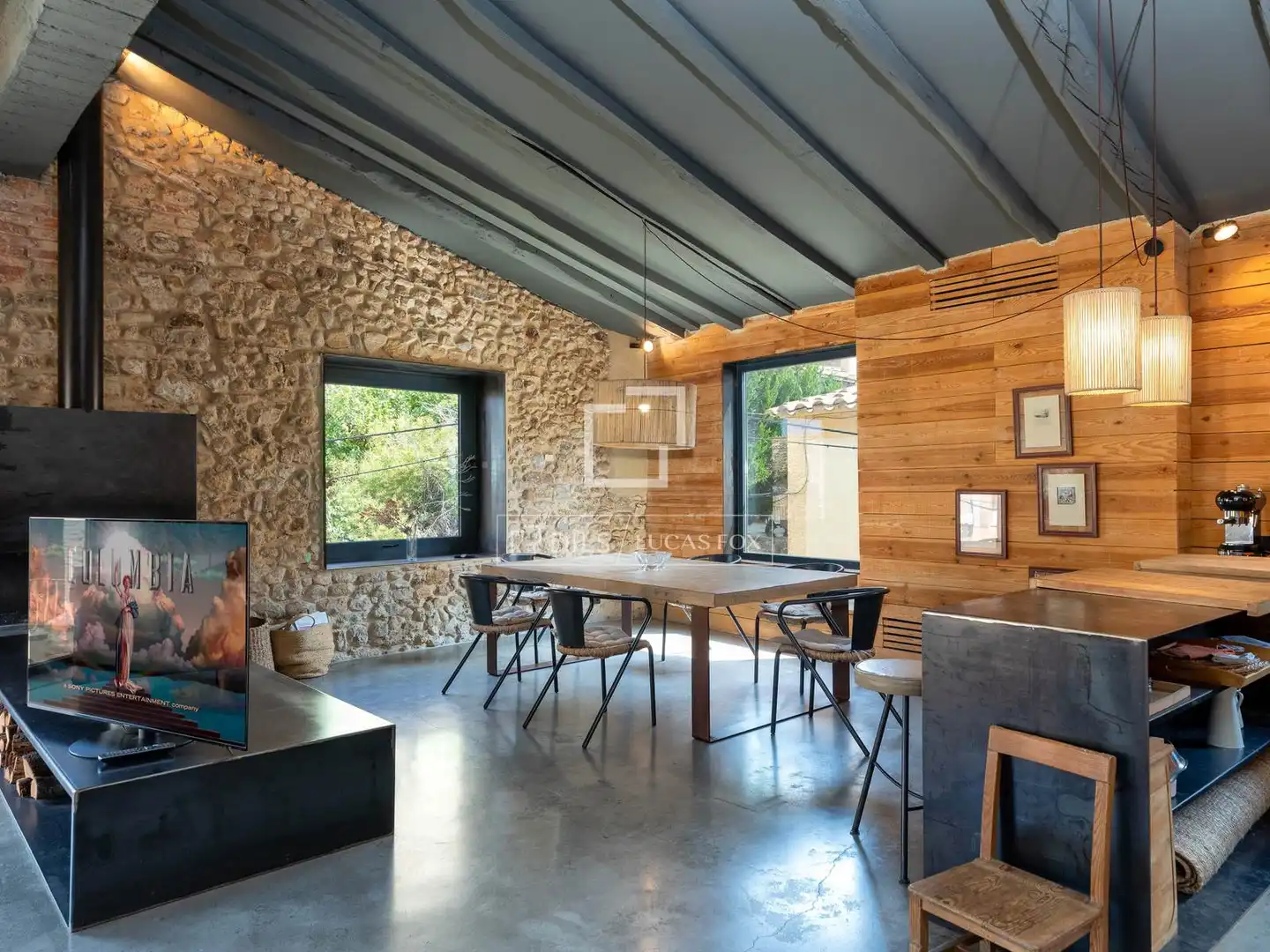 Comedor de Finca rústica en venta en Bàscara con Aire acondicionado y Terraza