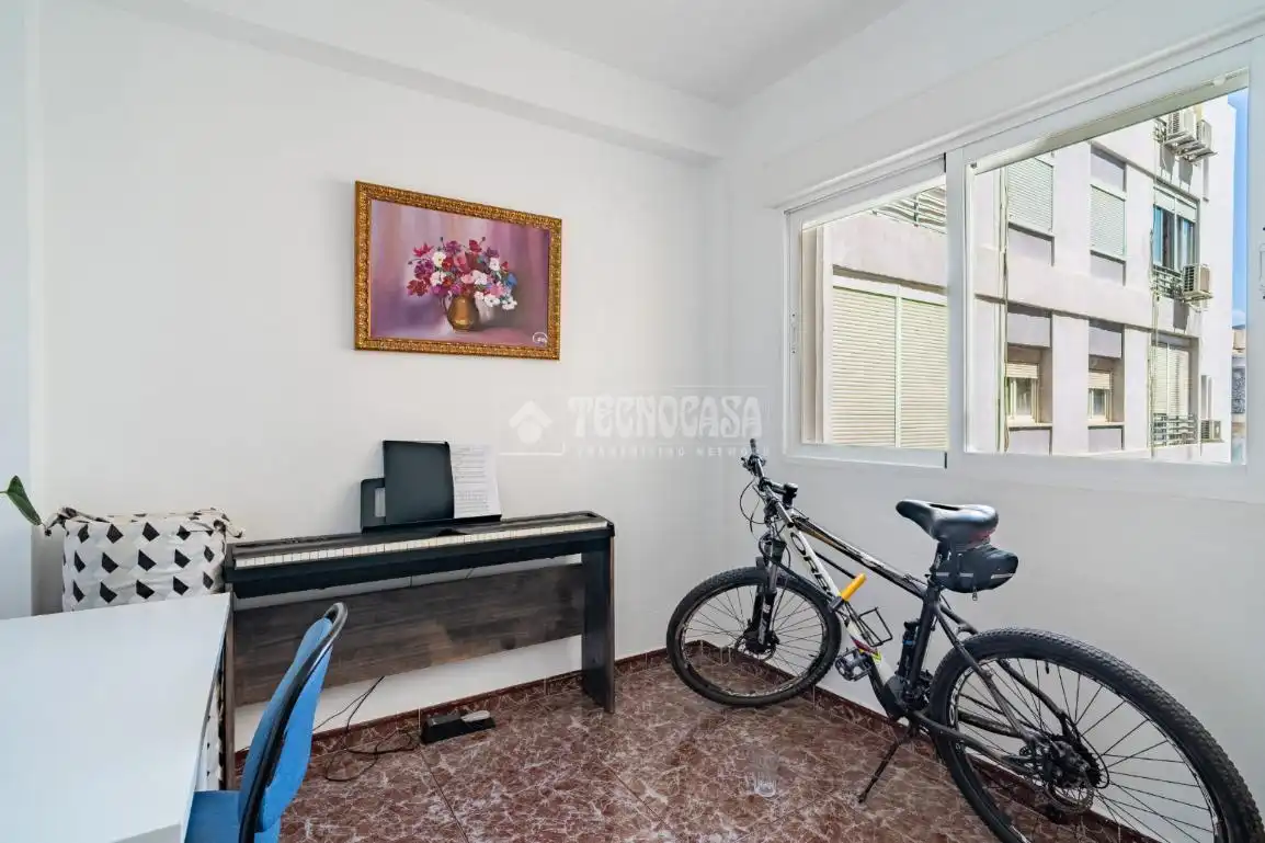 Habitación de Piso en venta en Granada