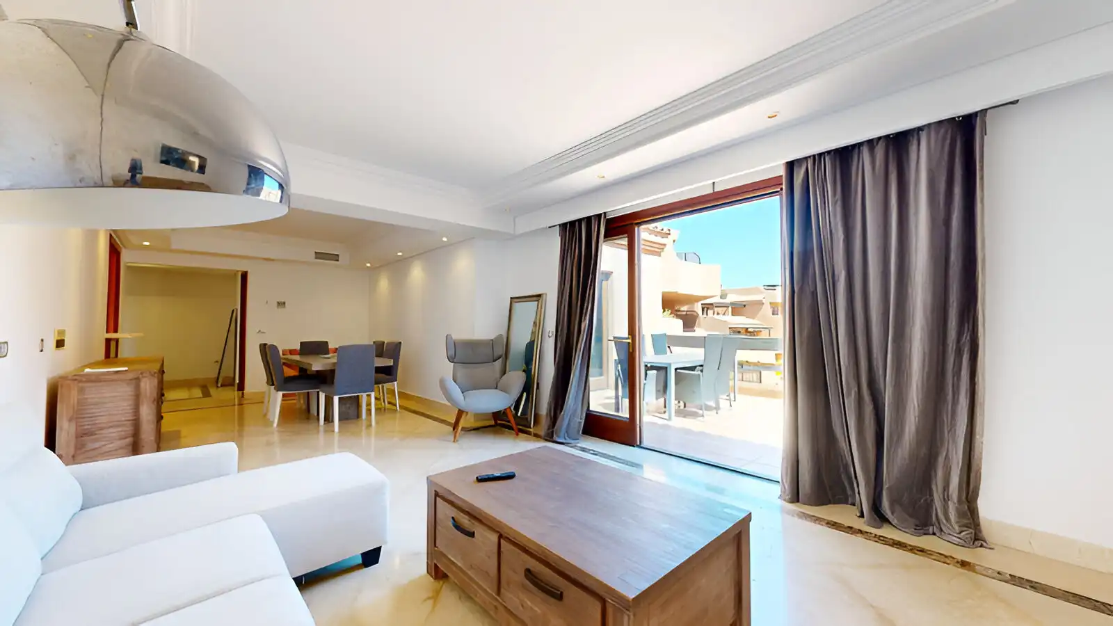 Apartament amb terrassa en venda a Estepona Pueblo, imagen 4