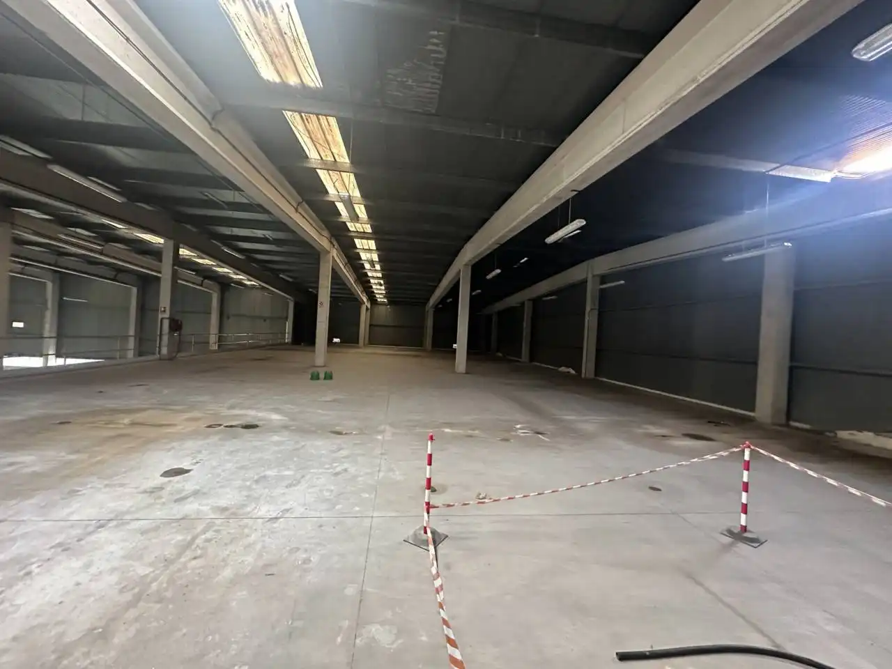 Nau industrial amb ascensor en venda a Calle Roquerols, imagen 20