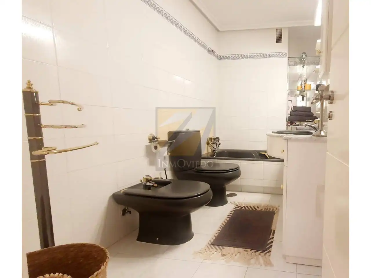 Bathroom of Flat for sale in Ribadesella  with Parquet flooring and Furnished