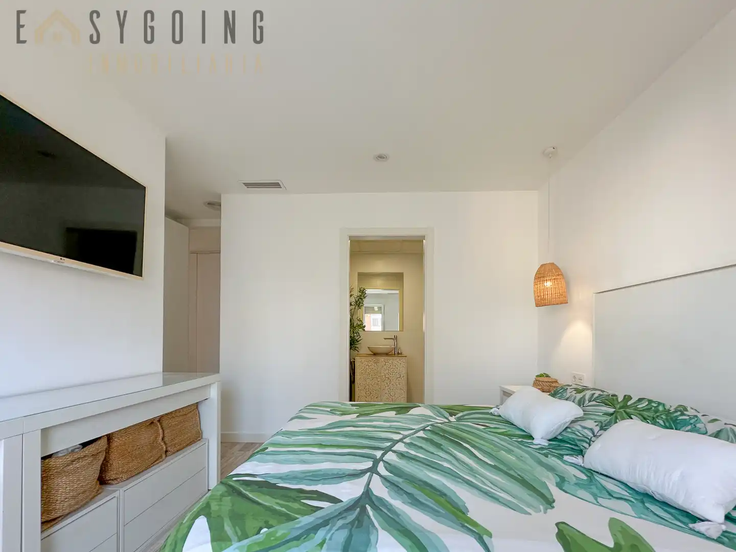 Habitación de Ático en venta en Elche / Elx con Aire acondicionado, Terraza y Amueblado