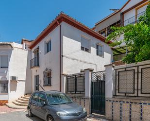 Exterior view of House or chalet for sale in  Granada Capital  with Terrace, Storage room and Balcony