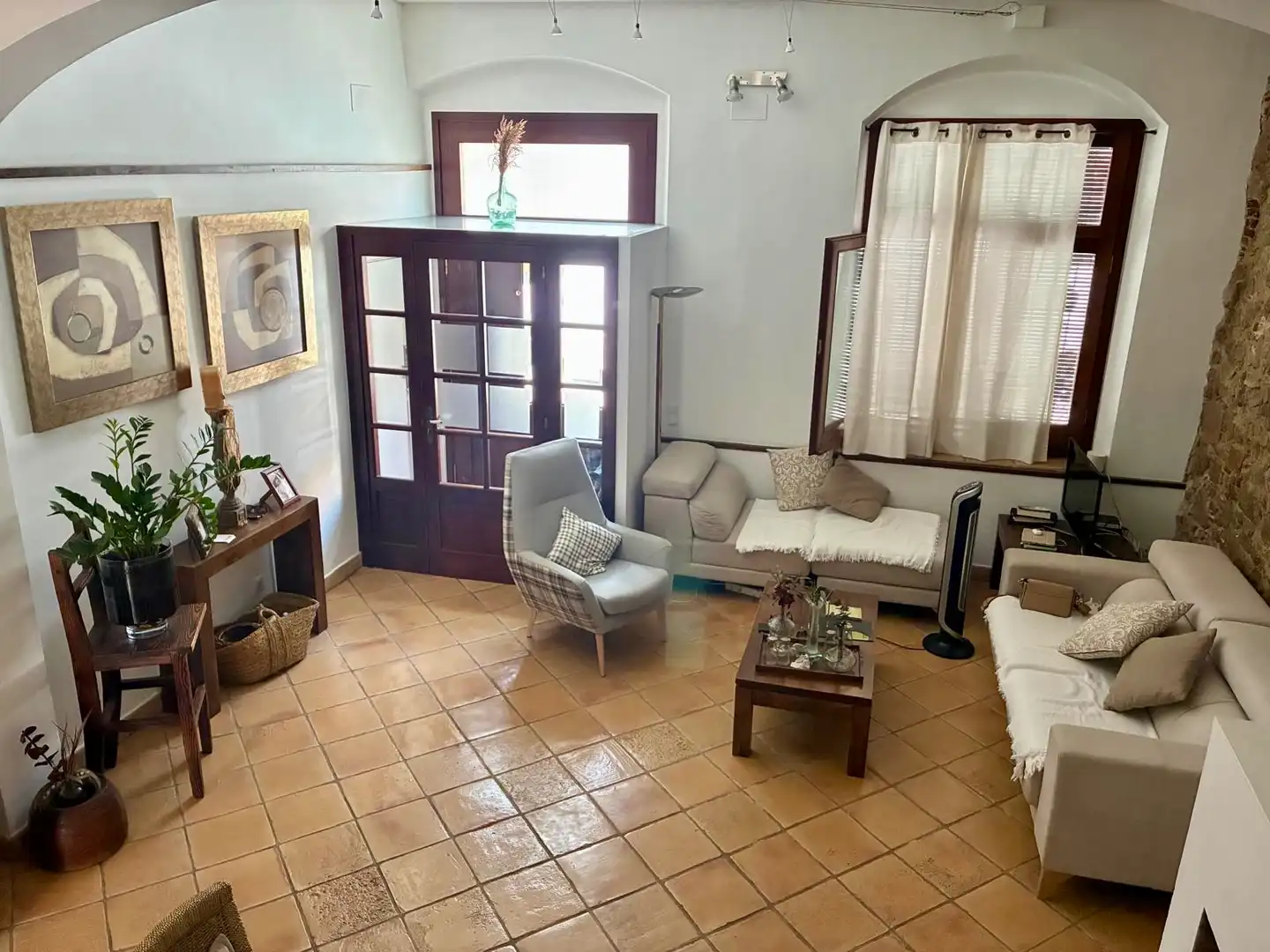 Sala d'estar de Casa adosada en venda en Canet de Mar amb Aire condicionat, Terrassa i Forn