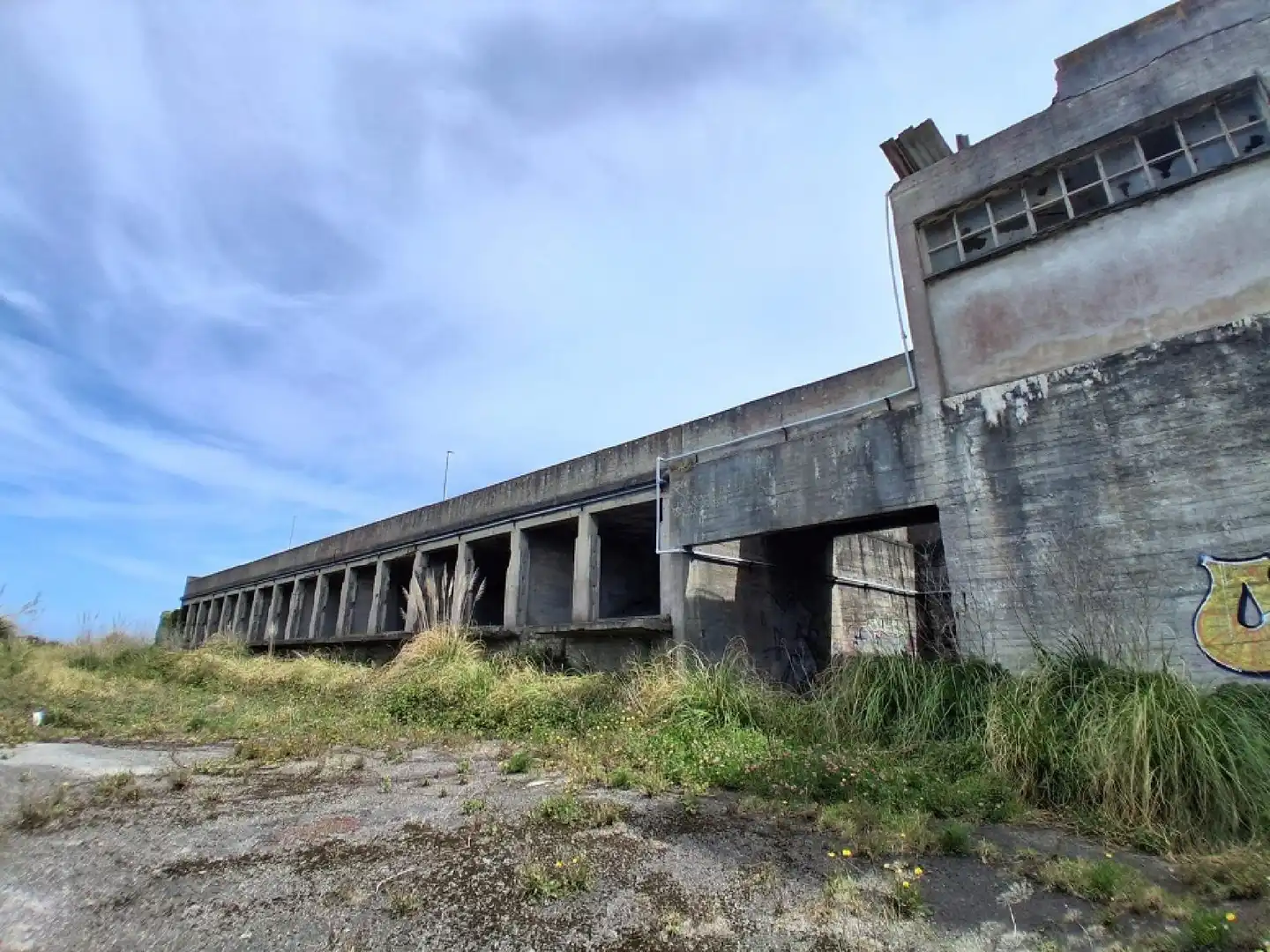 Vista exterior de Nave industrial en venta en Arteixo
