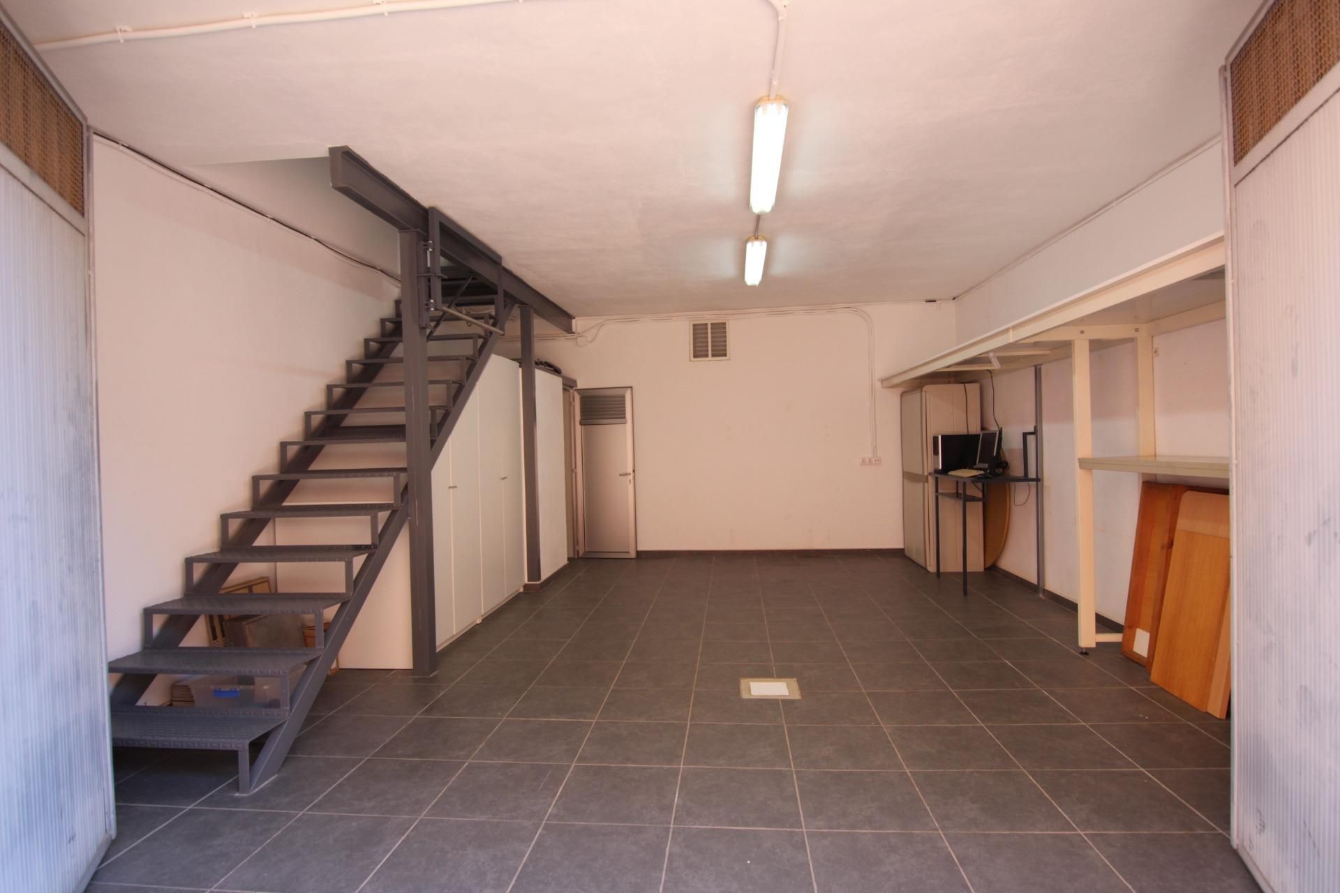 Study for sale in Almenara  with Air Conditioner, Heating and Storage room