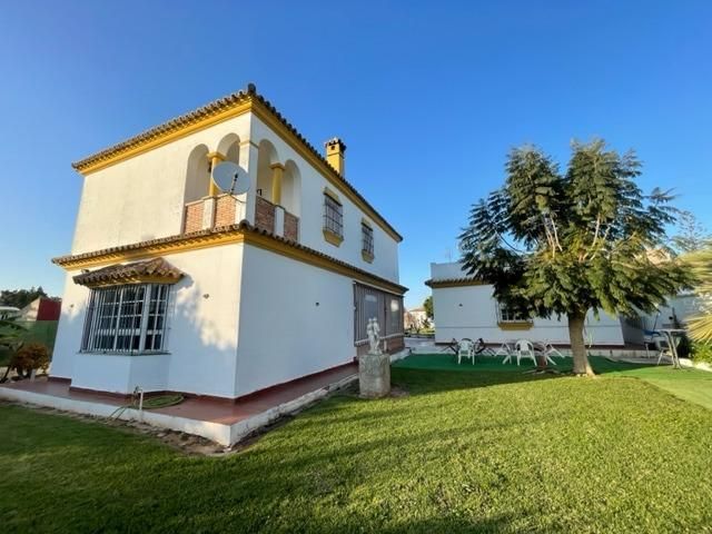 Exterior view of House or chalet for sale in Chiclana de la Frontera  with Private garden and Terrace