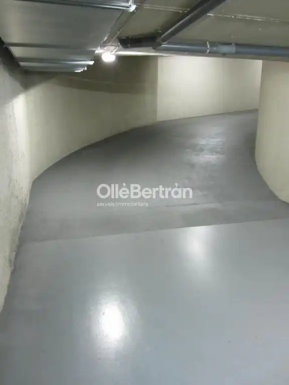 Parkplatz von Garage zur Miete in Barcelona