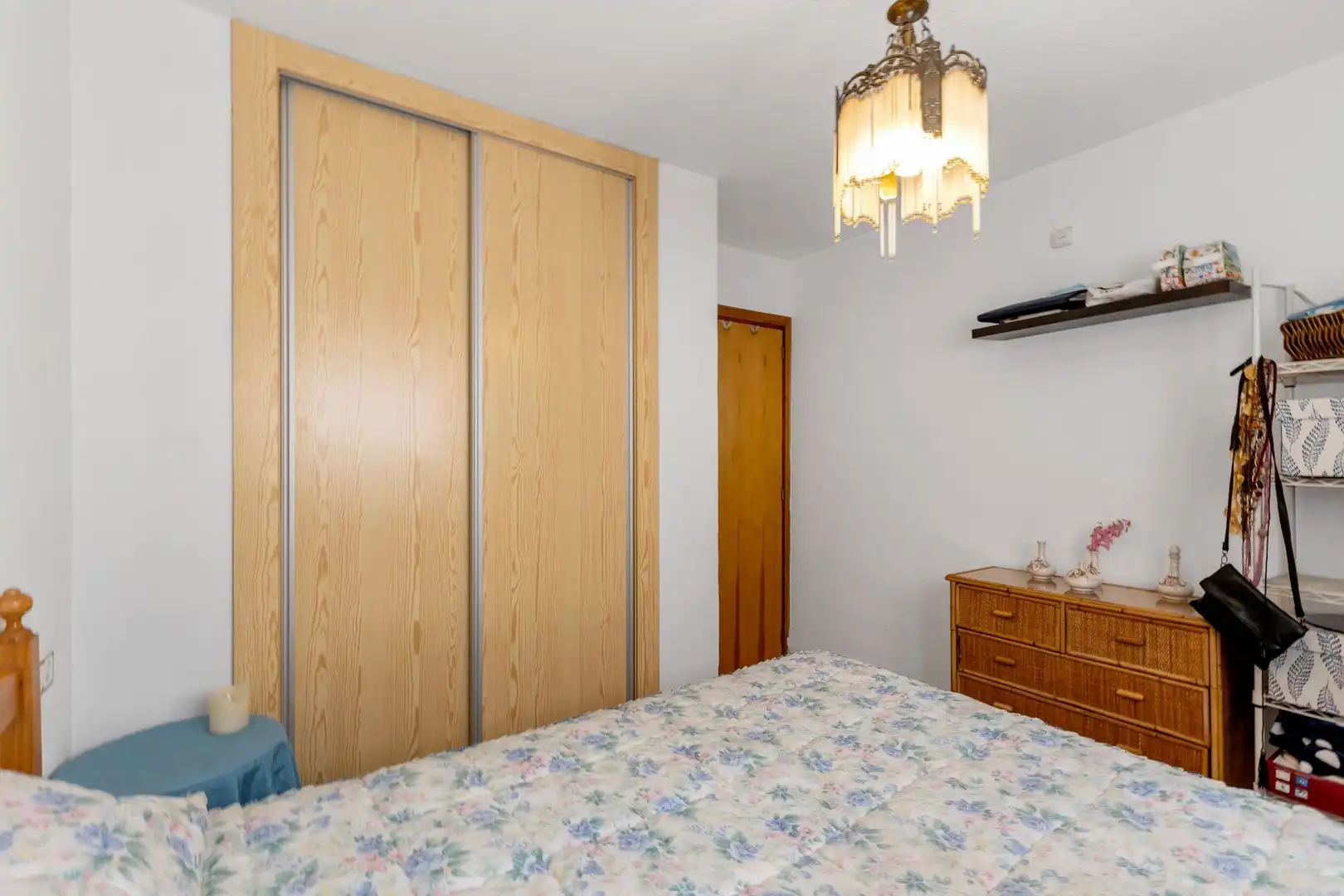 Habitación de Casa adosada en venta en Torrevieja con Aire acondicionado, Jardín privado y Terraza