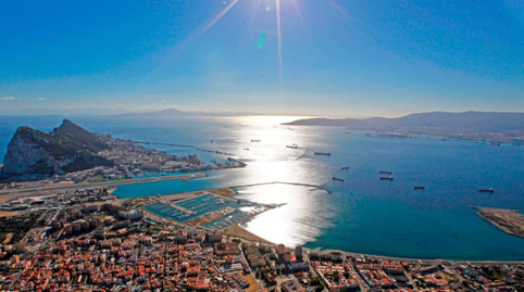 Photo 2 of Flat for sale in Av Menendez Pelayo, La Atunara - Periáñez, La Línea de la Concepción