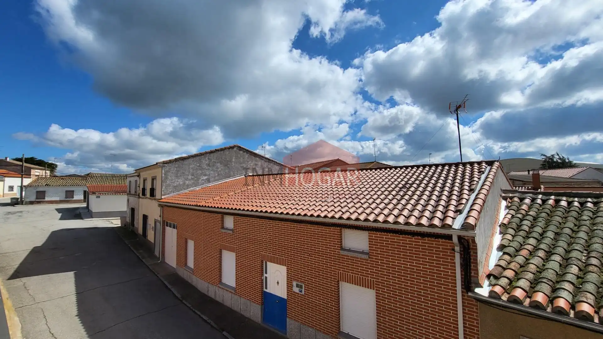 Vista exterior de Casa o chalet en venta en Aldeaseca de la Frontera con Terraza, Amueblado y Balcón