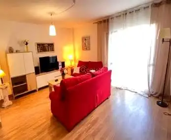 Sala d'estar de Pis de lloguer en La Línea de la Concepción amb Moblat