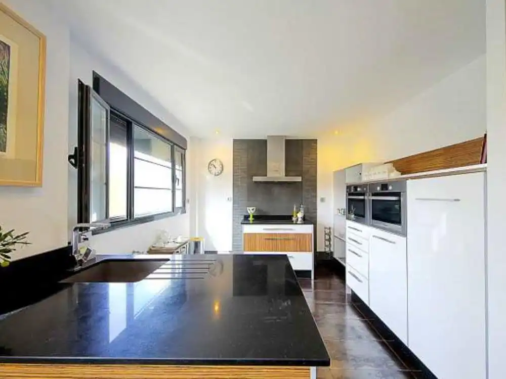 Kitchen of Houses for sale in Granada  with Swimming Pool
