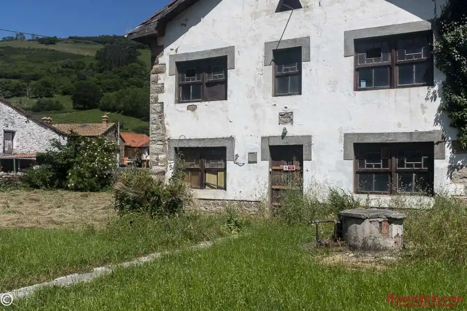 Vista exterior de Casa o chalet en venta en Arenas de Iguña