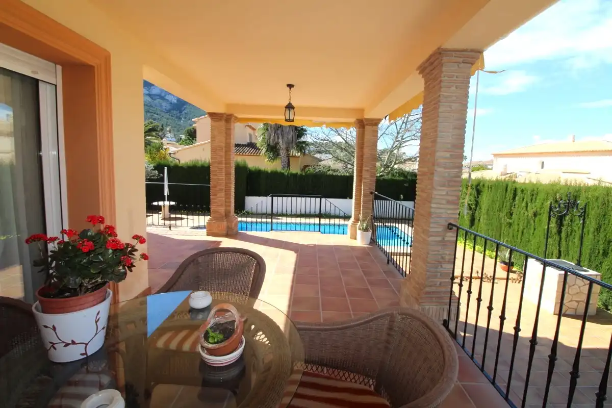 Chalet con piscina en venta en El Montgó, imagen 10