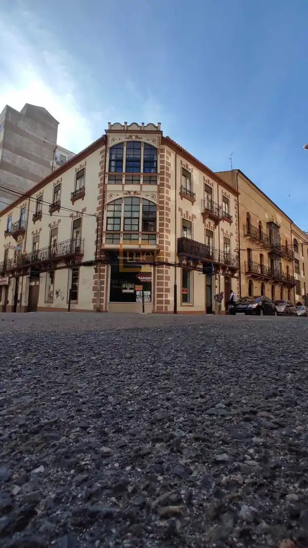 Außenansicht von Gebäude zum Verkauf in Salamanca