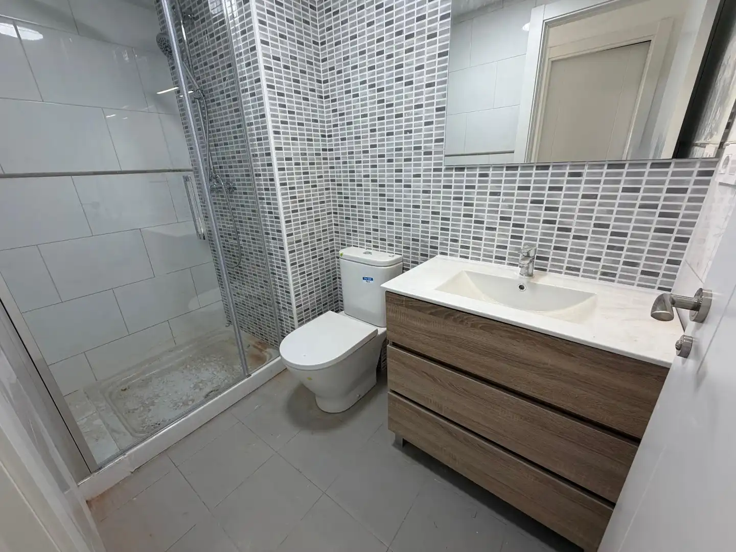 Bathroom of Attic for sale in Lleida  with Air Conditioner and Terrace