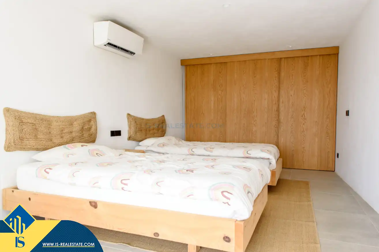 Habitación de Casa o chalet en venta en Sant Josep de sa Talaia con Aire acondicionado, Calefacción y Jardín privado