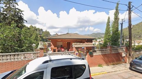 SE VENDE CASA OKUPADA en Calle Santiago Rusiñol Cervelló Barcelona, Bild 2