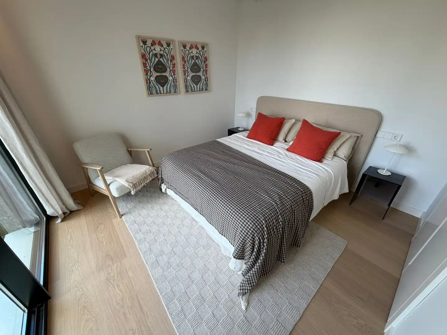 Dormitori de Casa adosada en venda en Torrelodones amb Aire condicionat, Calefacció i Jardí privat