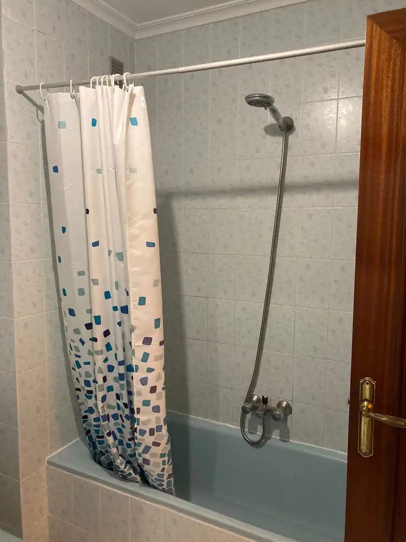 Baño de Piso en venta en Olmedo con Calefacción, Terraza y Amueblado