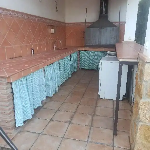 Cuina de Finca rústica en venda en Almodóvar del Río amb Aire condicionat, Piscina i Alarma