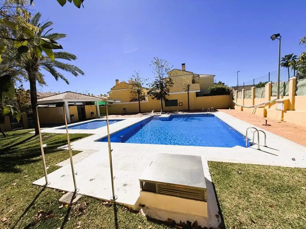 Swimming pool of Detached homes for sale in Málaga  with Air Conditioner, Private garden and Terrace