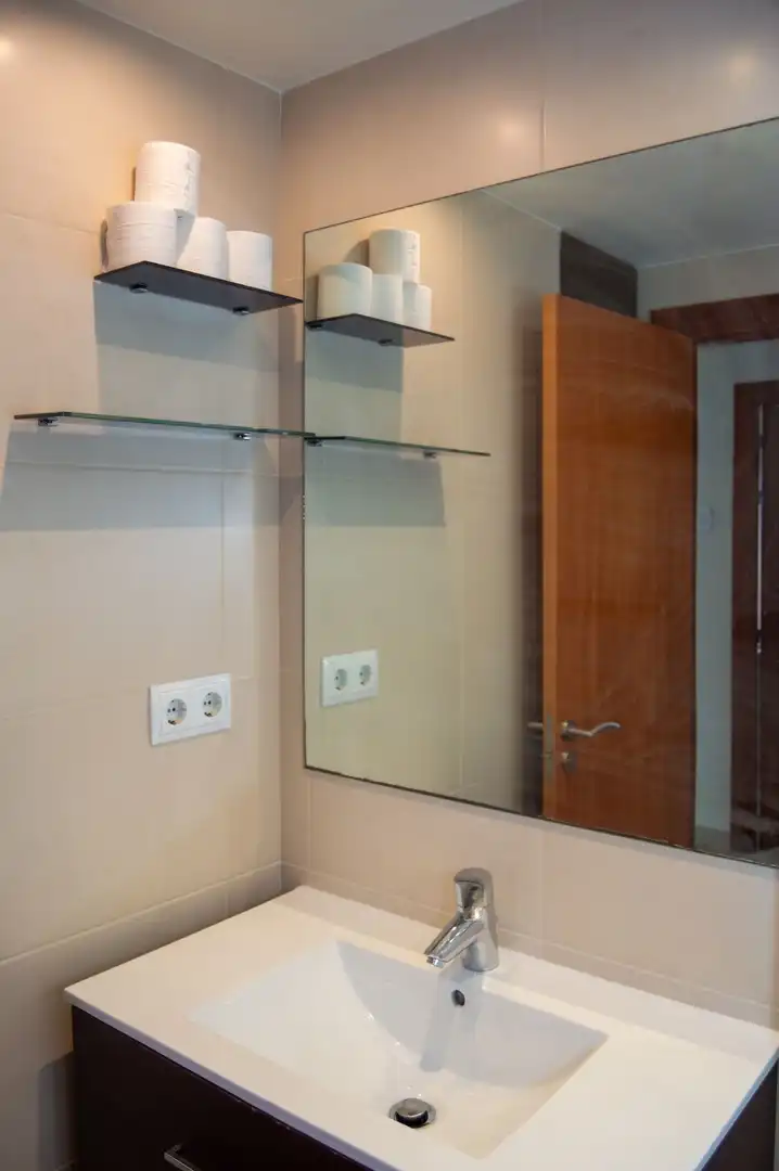 Bathroom of Flat for sale in Llagostera  with Air Conditioner, Terrace and Community pool