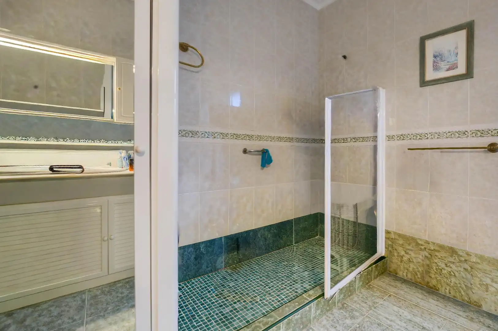 Bathroom of Houses for sale in Espartinas  with Air Conditioner, Private garden and Terrace