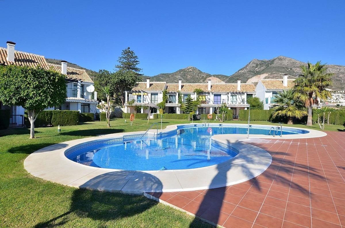 Jardí de Casa adosada en venda en Benalmádena amb Jardí privat, Parquet i Terrassa