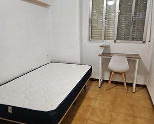 Bedroom of Flat to share in  Valencia Capital  with Furnished