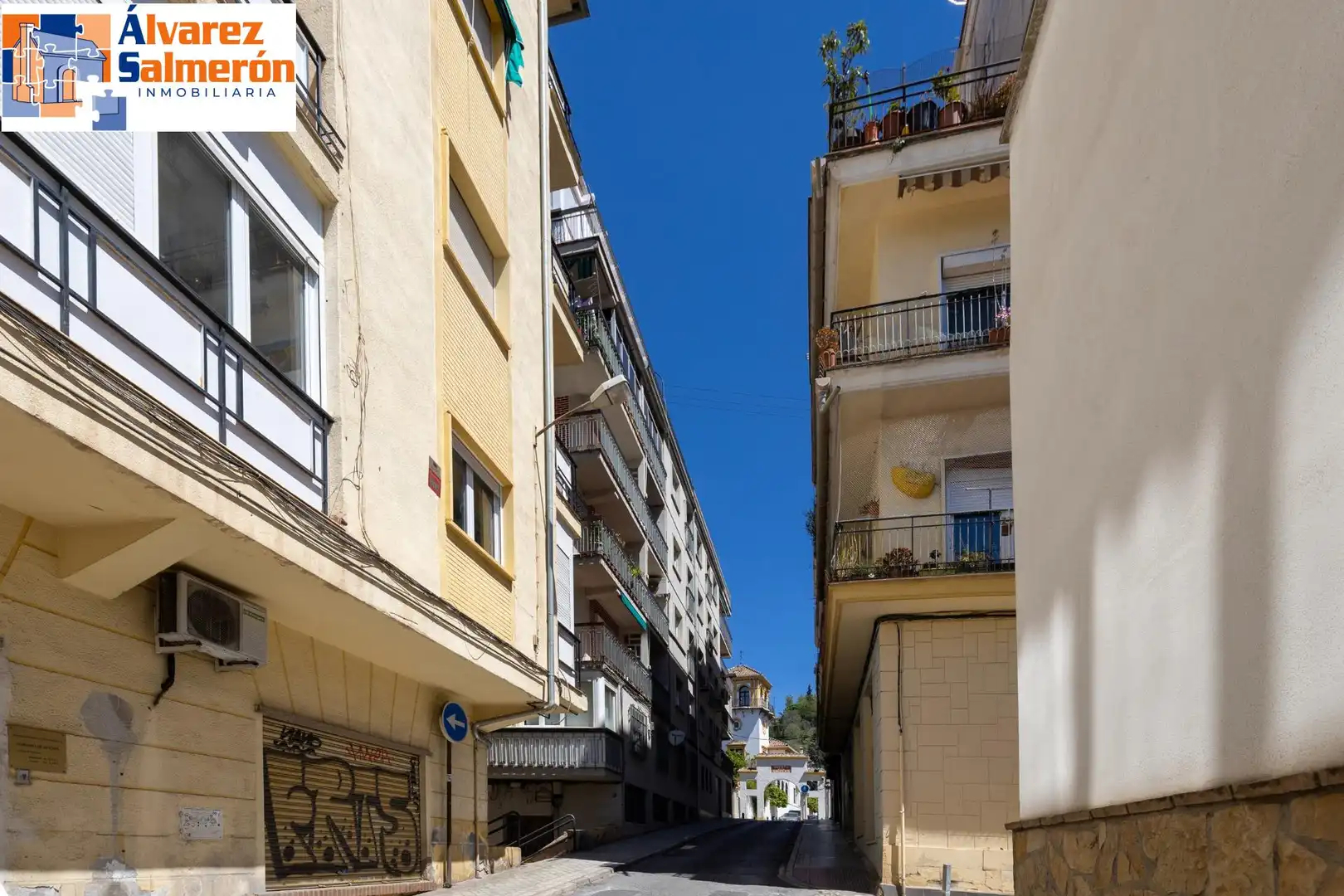 Exterior view of Flat for sale in Granada  with Balcony