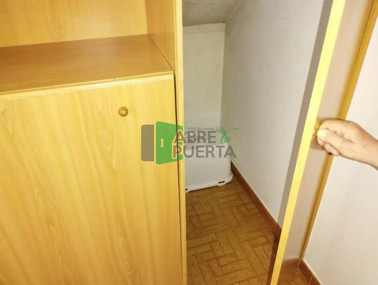 Schlafzimmer von Dachboden zum Verkauf in A Pobra de Trives  mit Heizung, Parkett und Möbliert