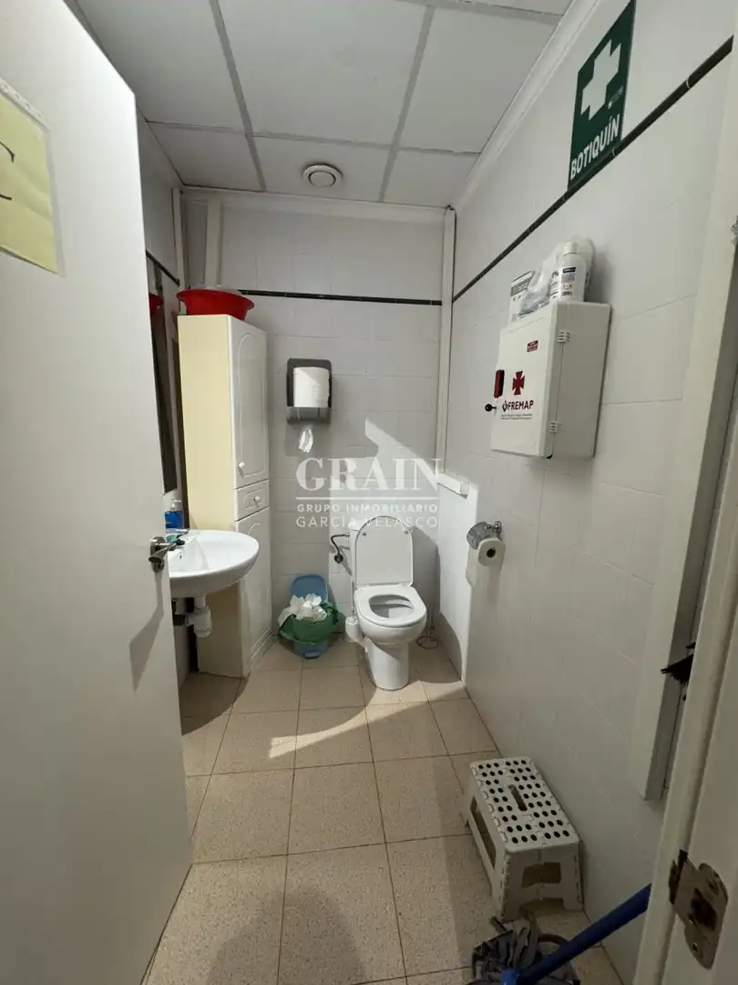 Local comercial en venda a San Pedro, imagen 6