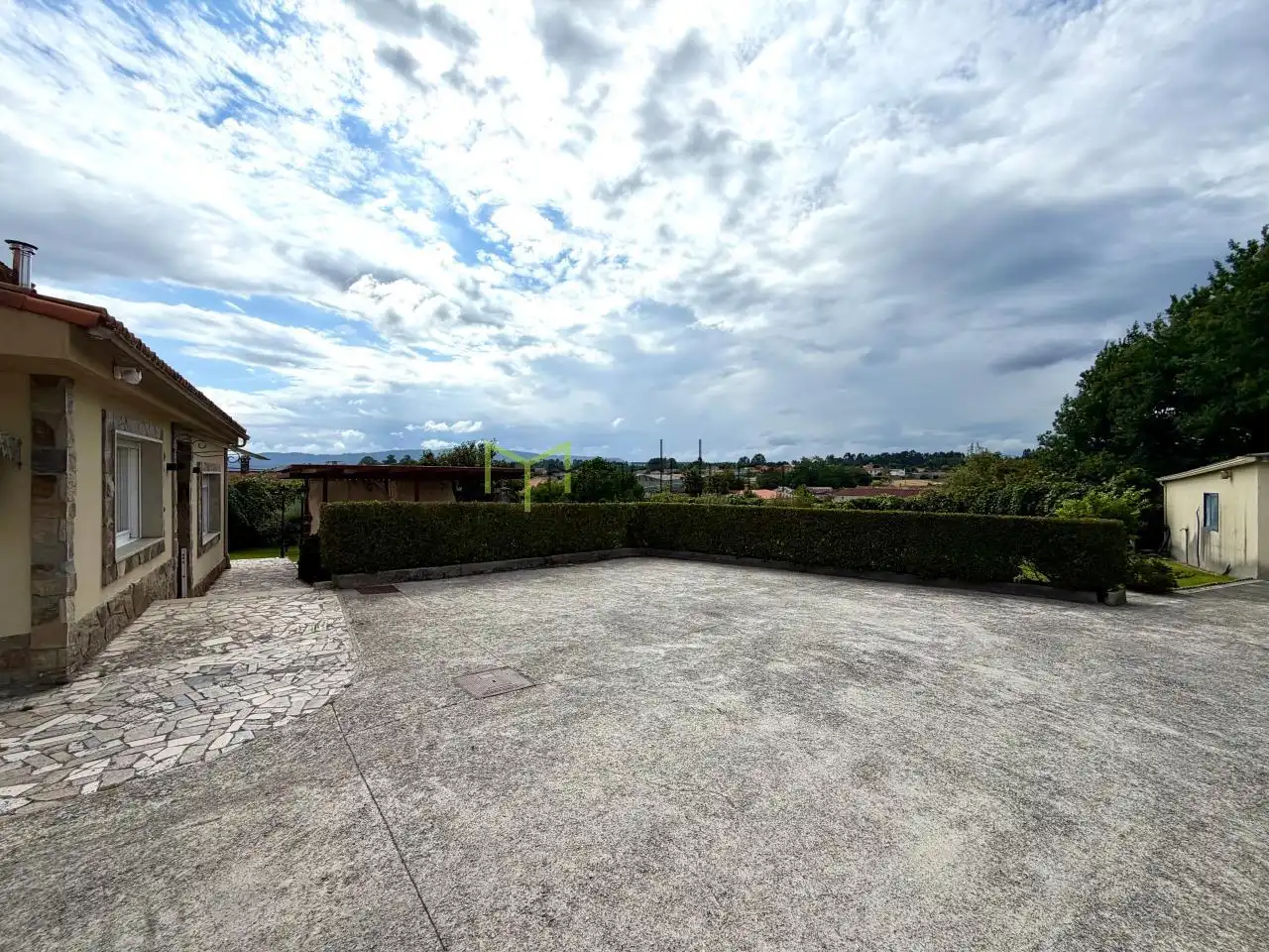 Terrassa de Casa o xalet en venda en Teo amb Calefacció, Jardí privat i Terrassa
