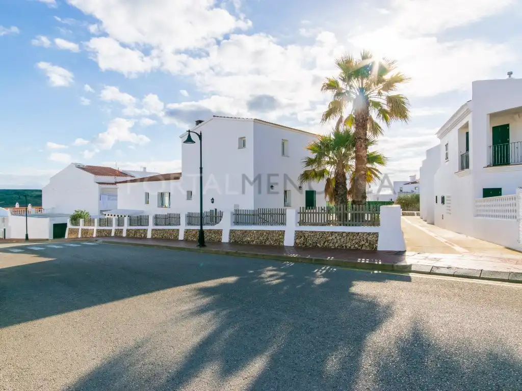 Vista exterior de Casa o chalet en venta en Es Mercadal con Aire acondicionado y Terraza