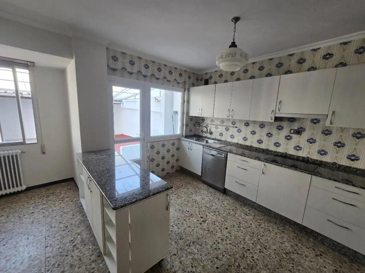 Wohnung mit Terrasse zum Verkauf in Calle Castelao, imagen 3