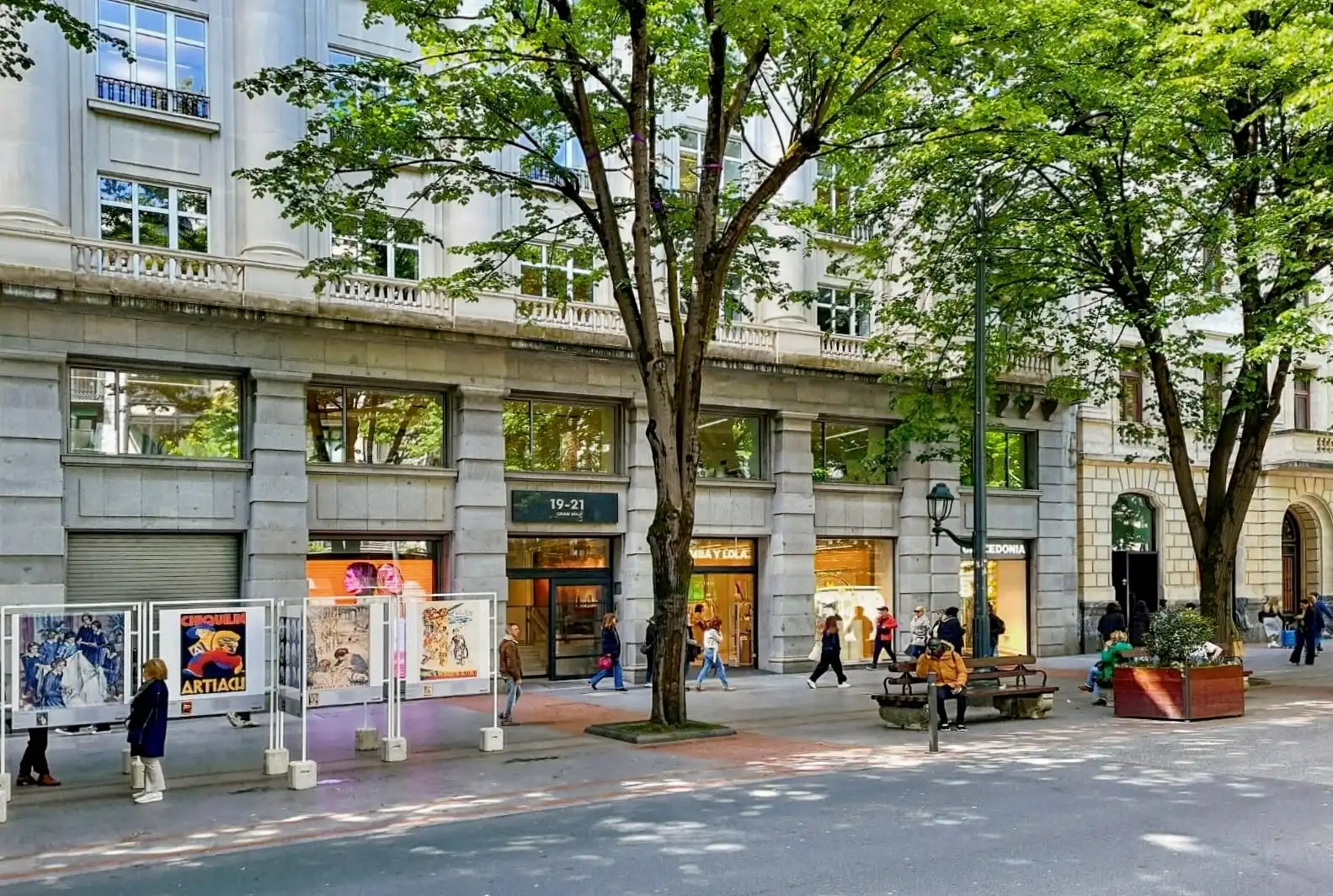 Außenansicht von Büro zur Miete in Bilbao  mit Klimaanlage, Heizung und Möbliert