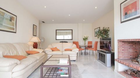Foto 3 de Piso en venta en Calle Los Granados, 18, Puerto Banús, Marbella
