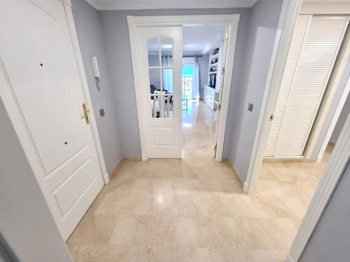 Apartament amb piscina en venda a Nueva Andalucía, imagen 11