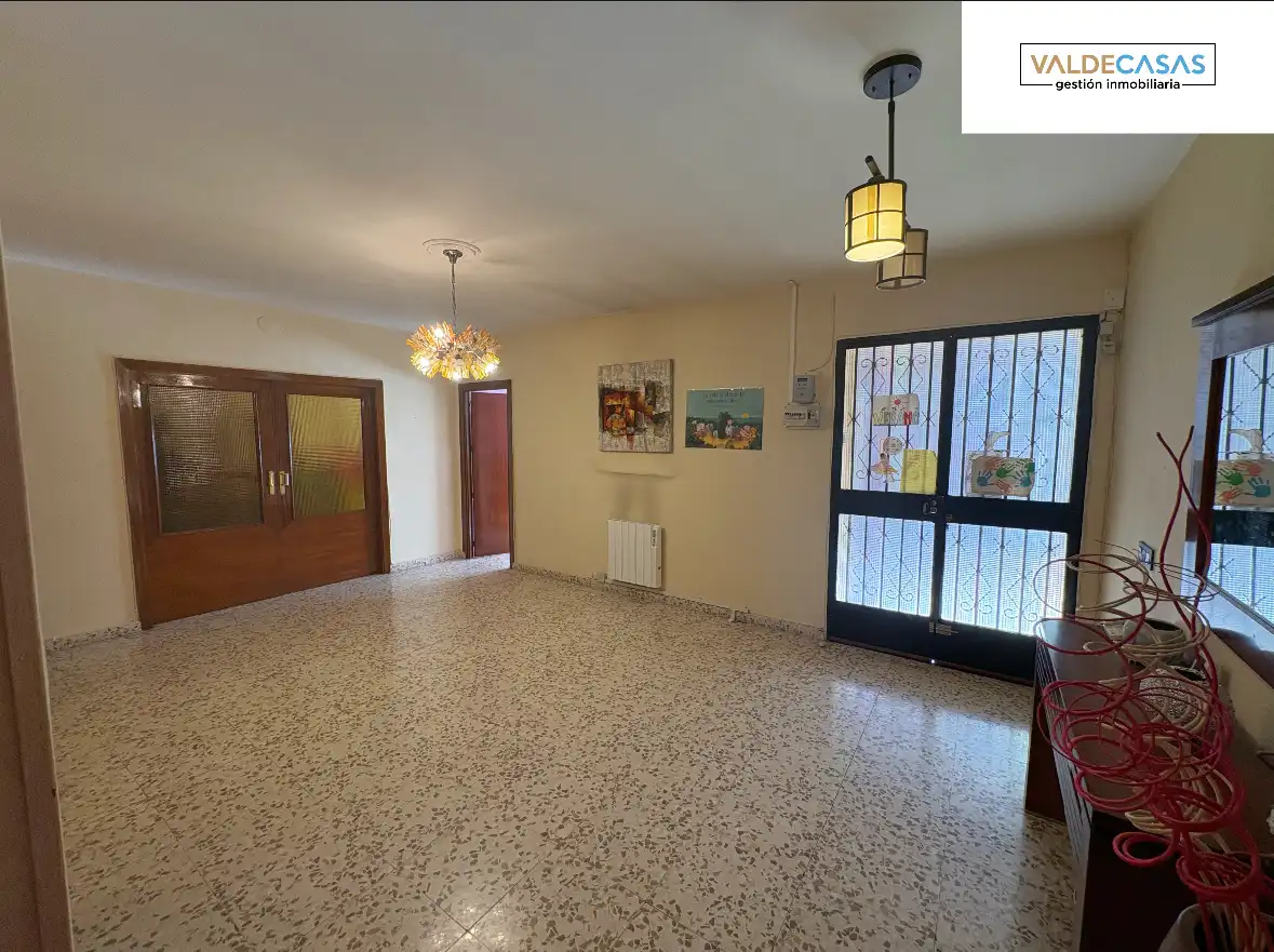 Casa o xalet en venda en Alhendín amb Jardí privat, Terrassa i Piscina