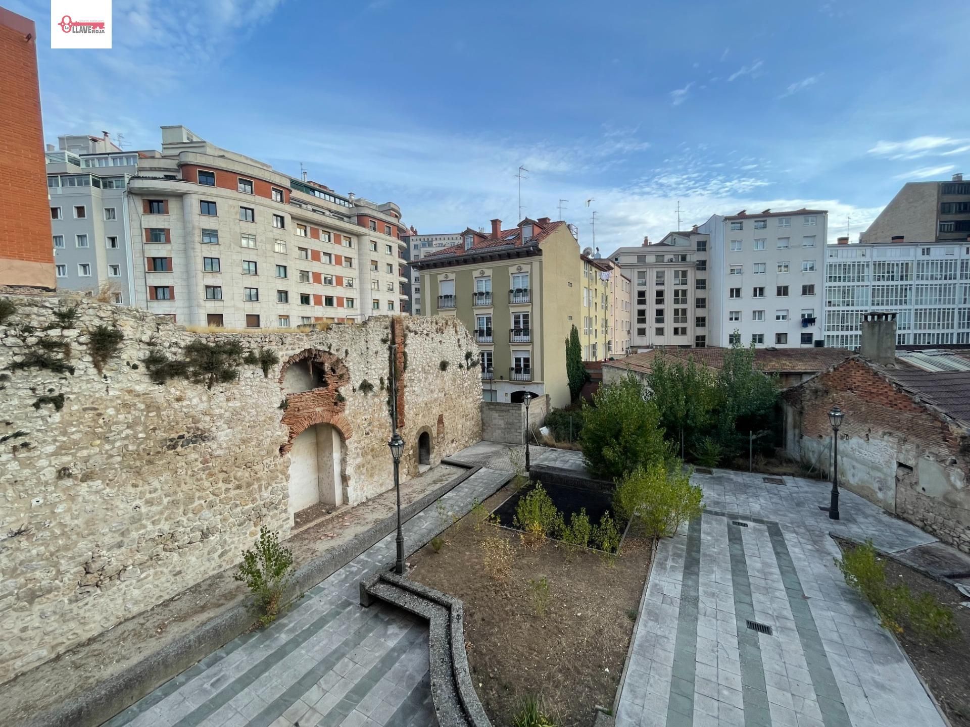 Exterior view of Apartment to rent in Burgos Capital  with Heating